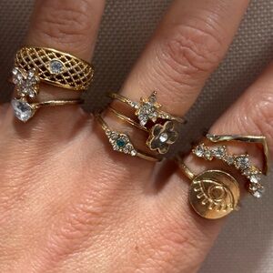 8pc gold ring bundle